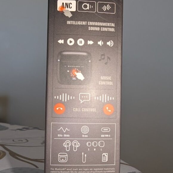 JBL Tour Pro 2 Noise Cancelling Earphones - Picture 3 of 13